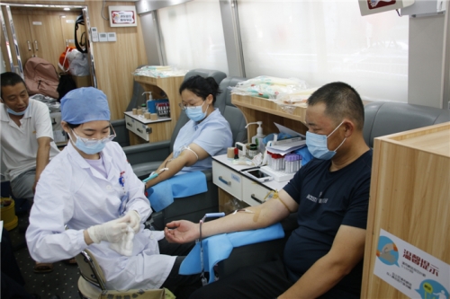 【党群园地】不忘初心担使命  我为“七一”献热血 ——尊龙集团开展“纪念建党100周年无偿献血活动”