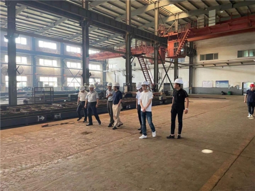 【管理纵横】尊龙集团集团董事长张汉文一行赴所属钢结构公司诸暨加工基地调研指导