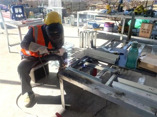 【一线投影】职业：σ蛩丶觳 筑牢职工健康防线